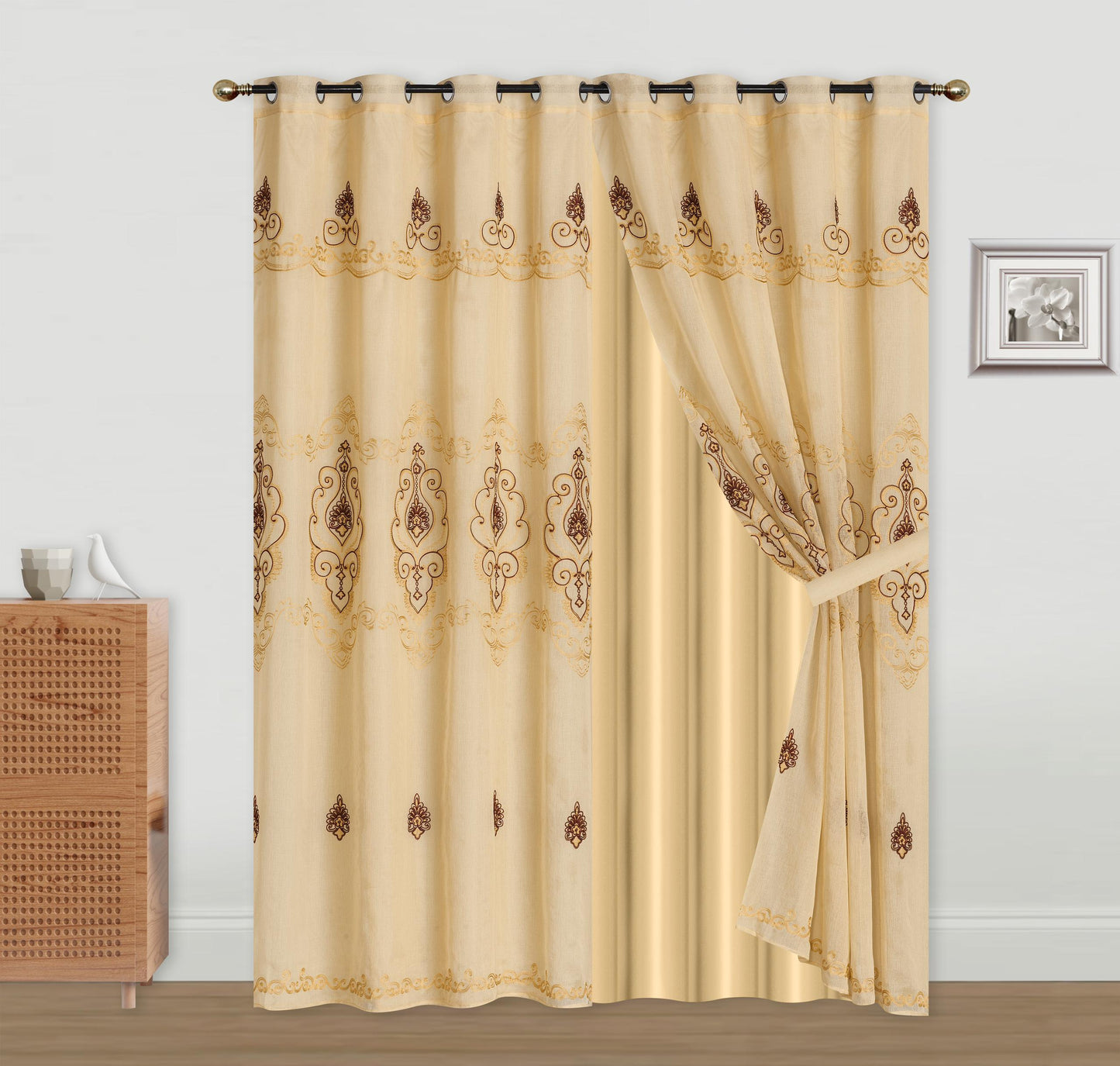 Cortina  LINO bordada G&B